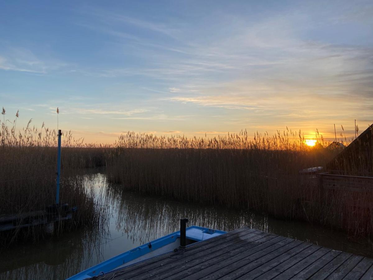 Seehuette Neusiedlersee - Pfahlbau Waterfront 1 Rust Exteriör bild